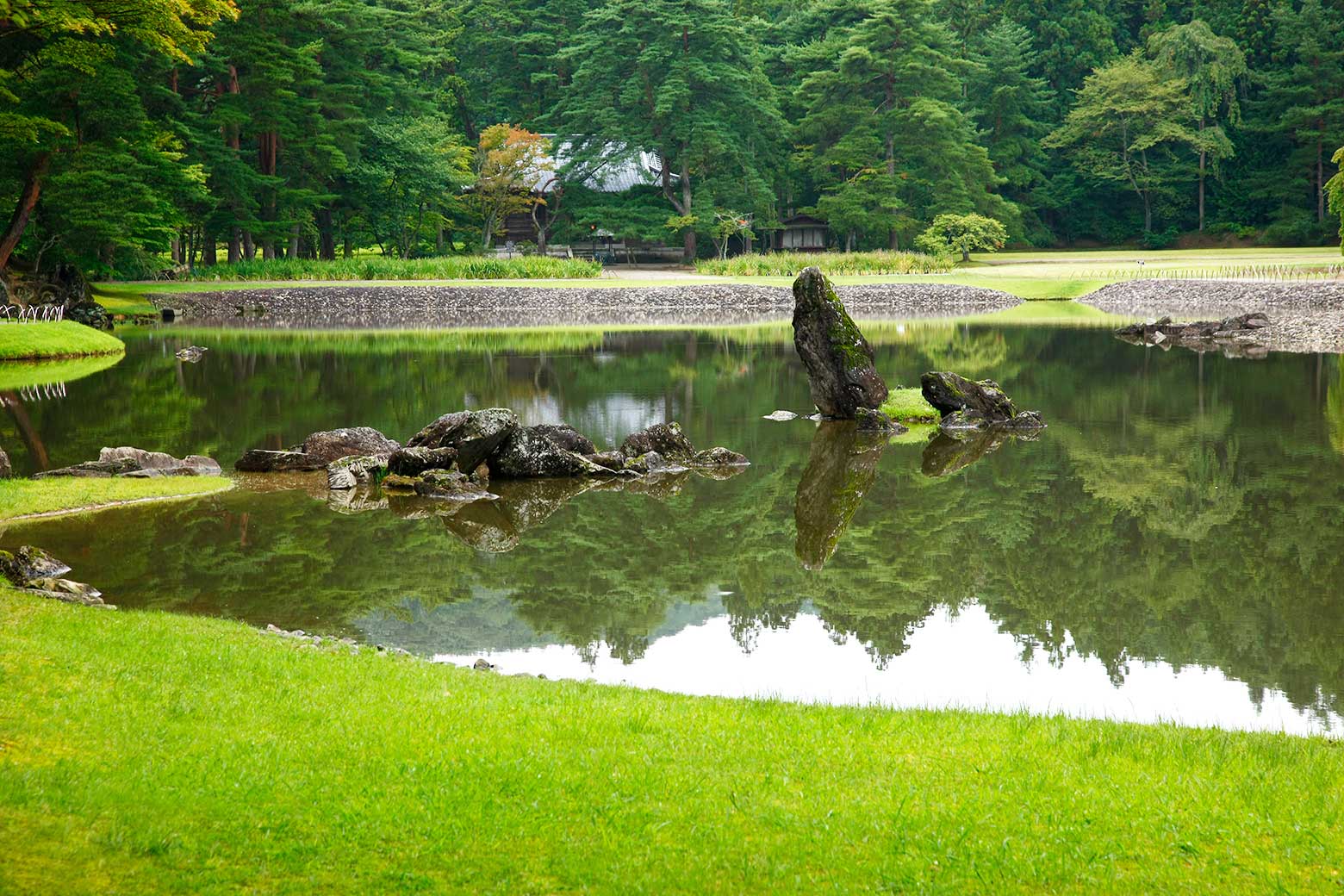境内のご案内 │ 毛越寺